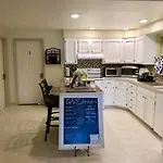 The Little Italy Of Niagara Falls Bed & Breakfast